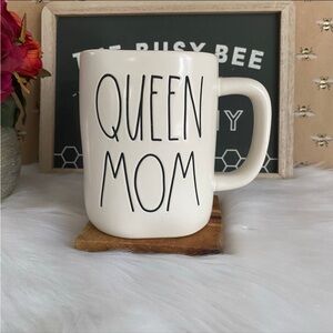 Rae Dunn QUEEN MOM Coffee Tea Kitchen Home Decor Mug